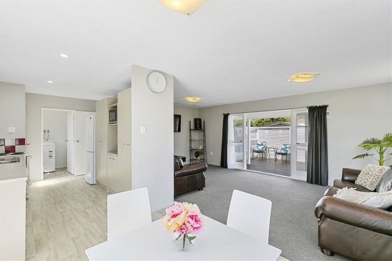 Photo of property in 82 Spinnaker Drive, Whitby, Porirua, 5024