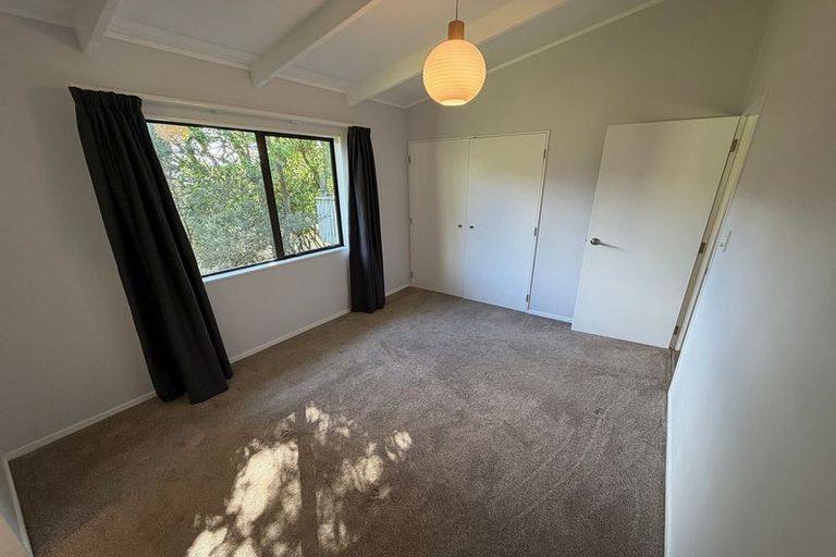 Photo of property in 5 Kearney Place, Massey, Auckland, 0614
