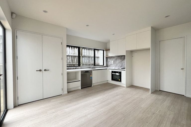 Photo of property in 105b Bond Crescent, Forrest Hill, Auckland, 0620