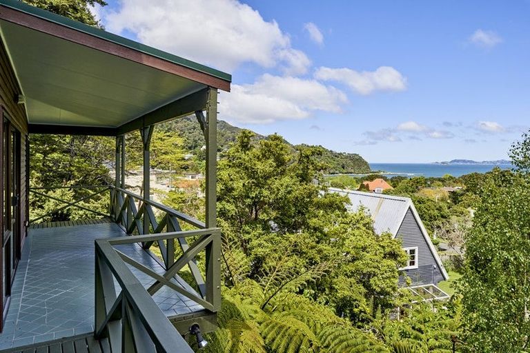 Photo of property in 126a Cheviot Road, Lowry Bay, Lower Hutt, 5013