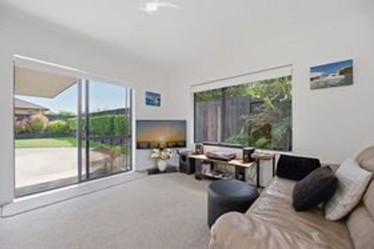 Photo of property in 26 Manor Park Drive, Pyes Pa, Tauranga, 3112