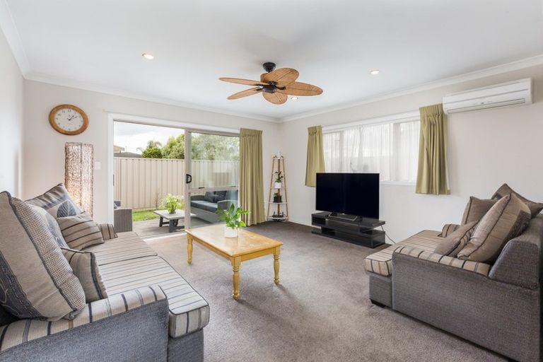 Photo of property in 13b Hinton Road, Taradale, Napier, 4112