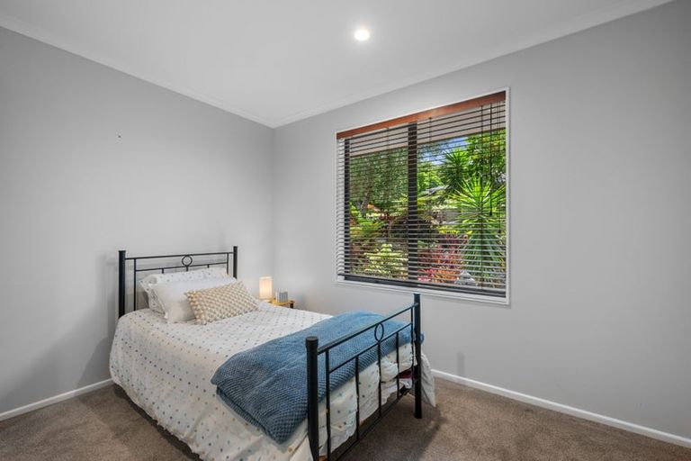 Photo of property in 59a Lonely Road, Fairview Heights, Auckland, 0632