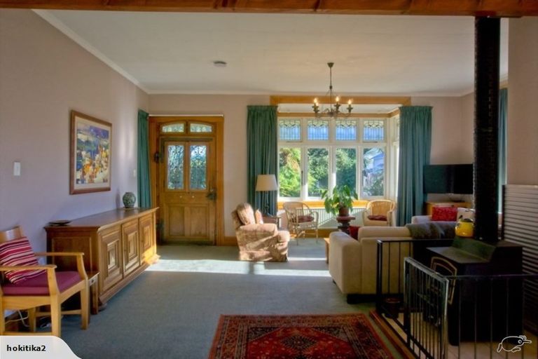 Photo of property in 102 Gibson Quay, Hokitika, 7810