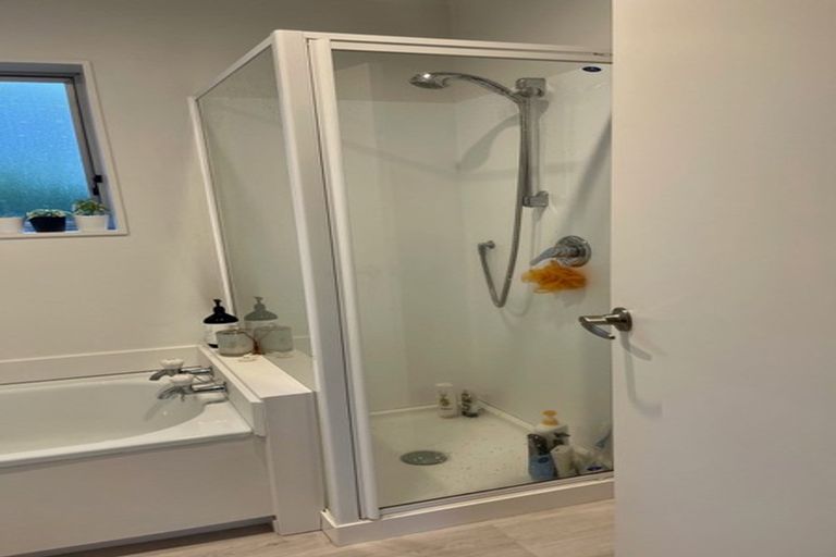 Photo of property in 2/2 Northwick Place, Hillcrest, Auckland, 0627