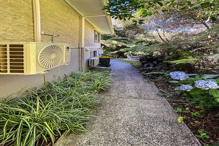 Photo of property in 3 Hebe Place, Birkenhead, Auckland, 0626