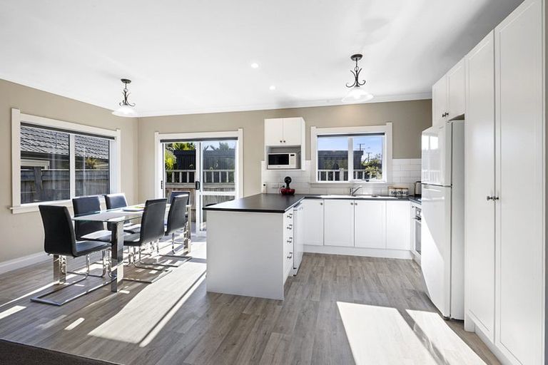 Photo of property in 50a Carrington Street, Lower Vogeltown, New Plymouth, 4310
