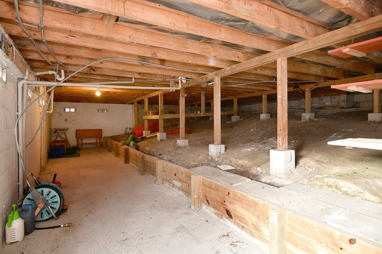 Photo of property in 16 Petrel Place, Massey, Auckland, 0614