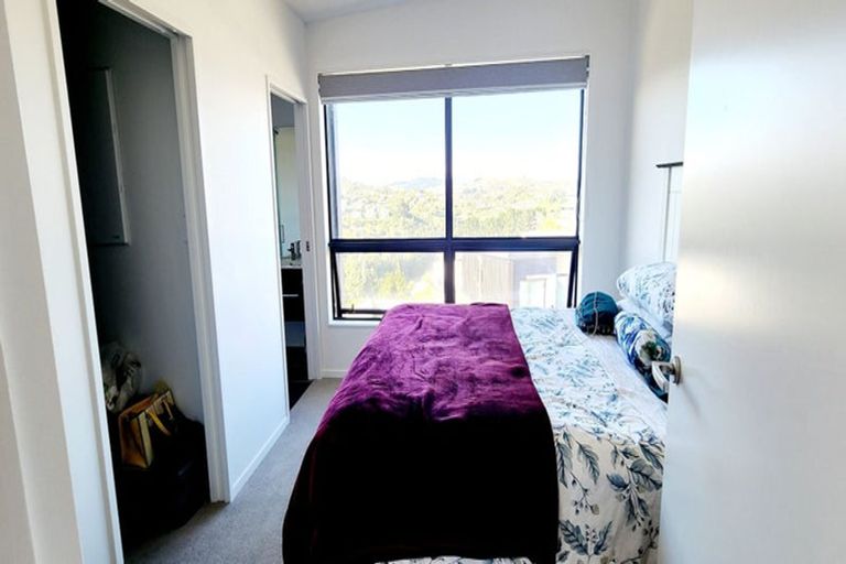 Photo of property in 15/62 Spenmoor Street, Newlands, Wellington, 6037