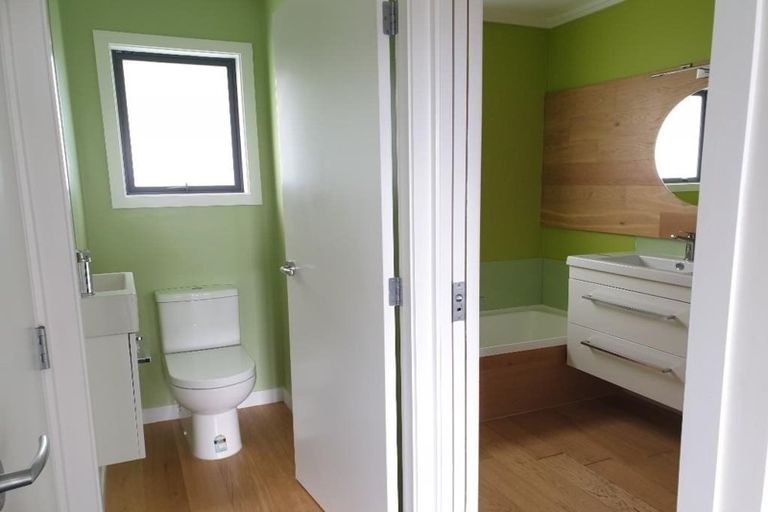 Photo of property in 20 Parkinson Close, Whitby, Porirua, 5024