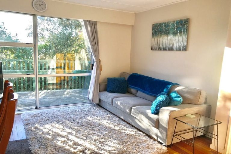 Photo of property in 54a Lincoln Avenue, Tawa, Wellington, 5028