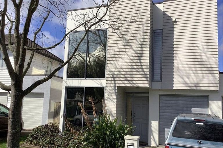 Photo of property in 26 Phar Lap Crescent, Takanini, 2112