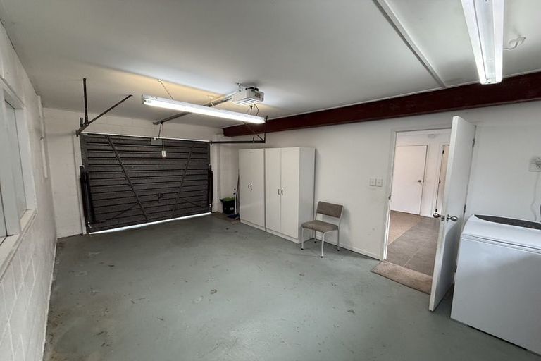 Photo of property in 4 Seakens Way, Glen Eden, Auckland, 0602