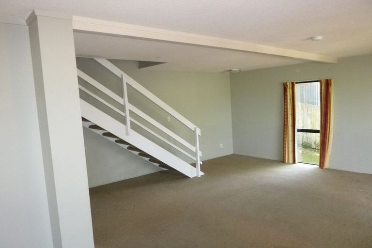 Photo of property in 4/64a Birkdale Road, Birkdale, Auckland, 0626