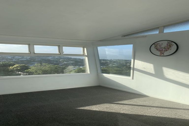 Photo of property in 43a Baroda Street, Khandallah, Wellington, 6035
