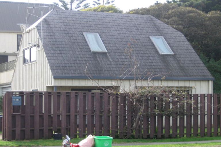 Photo of property in 2/139 Oceanbeach Road, Mount Maunganui, 3116