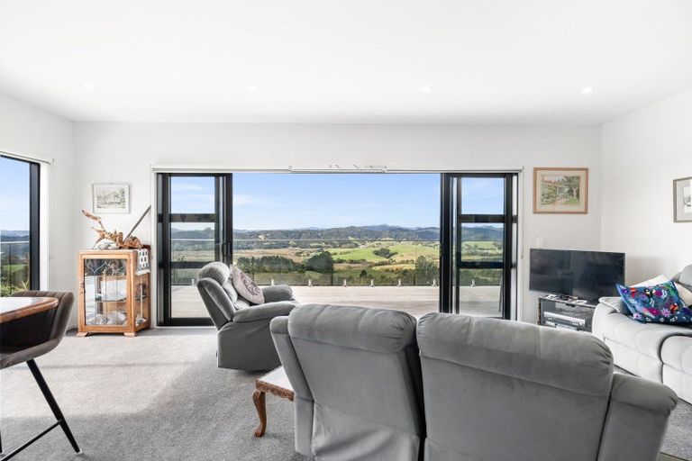 Photo of property in 275 Pakaru Road, Kawakawa, 0282