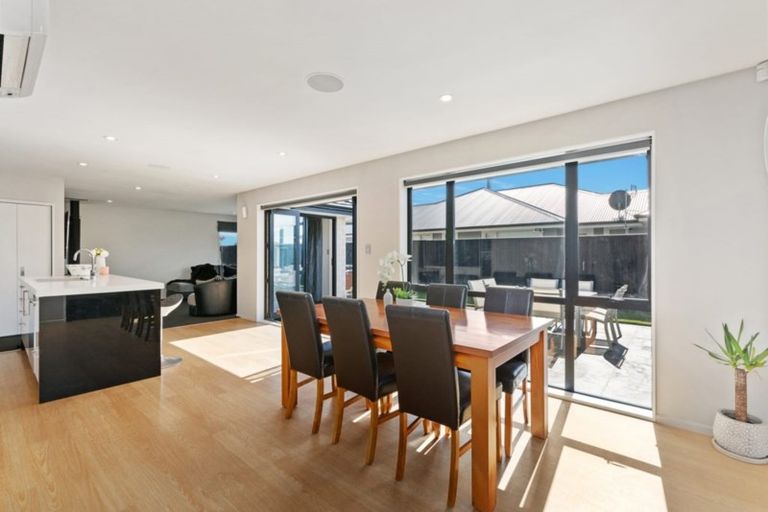 Photo of property in 19 Lloyds Close, Rolleston, 7614