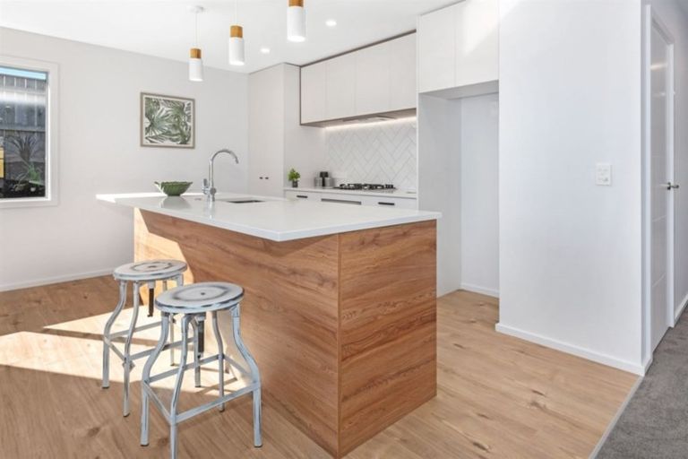 Photo of property in 154 Navigation Drive, Whitby, Porirua, 5024