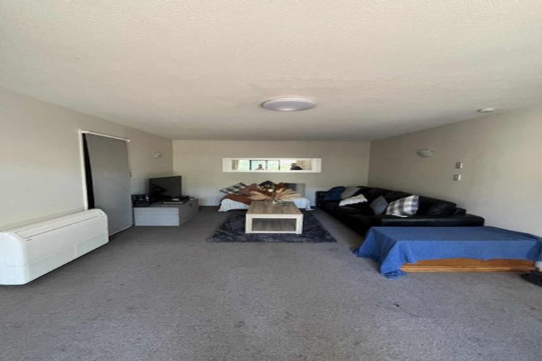 Photo of property in 60 Dunbarton Street, Redwood, Christchurch, 8051