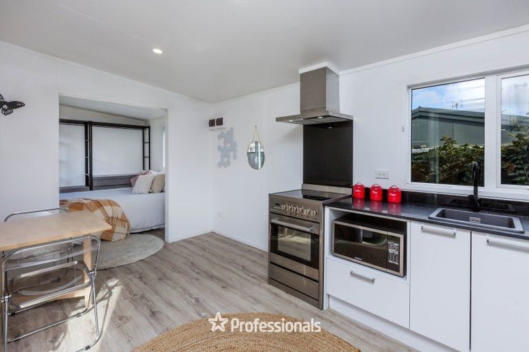 Photo of property in 15 Akron Grove, Totara Park, Upper Hutt, 5018