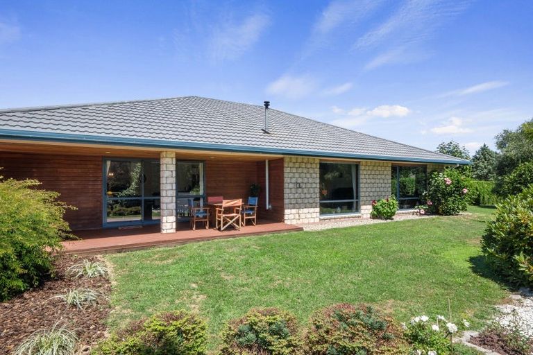 Photo of property in 51 Pohutukawa Drive, Levin, 5571