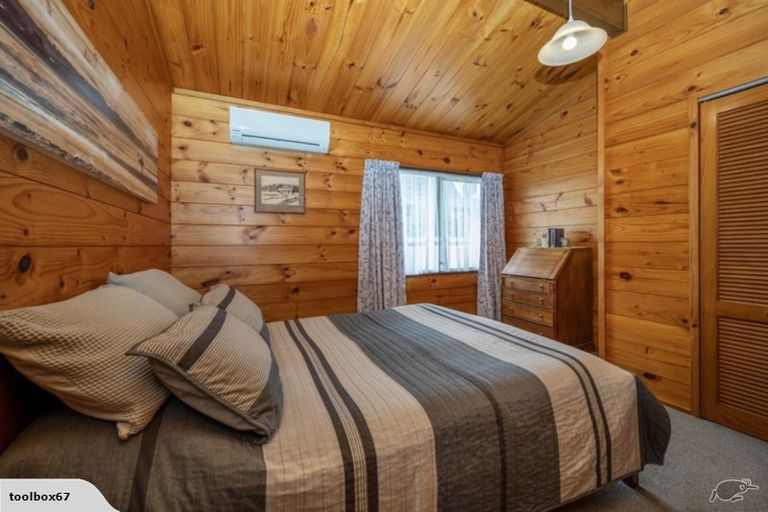 Photo of property in 28 Meachen Terrace, Waiuku, 2123