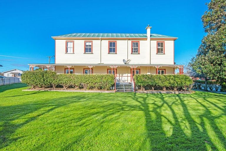 Photo of property in 14 Nelson Street, Helensville, 0800