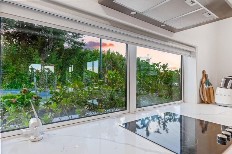 Photo of property in 103 Station Road, Kumeu, 0891