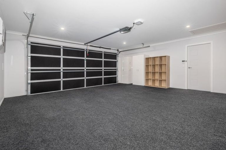 Photo of property in 168 Karuhiruhi Street, Waikanae, 5036