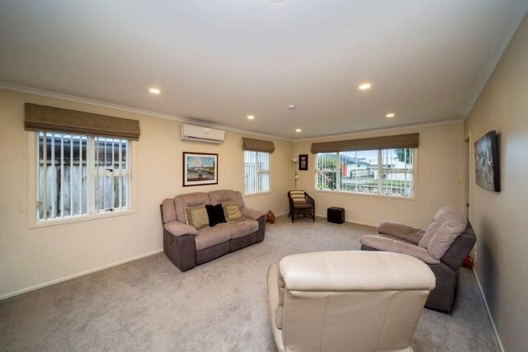 Photo of property in 18a Milmoe Street, Hawera, 4610