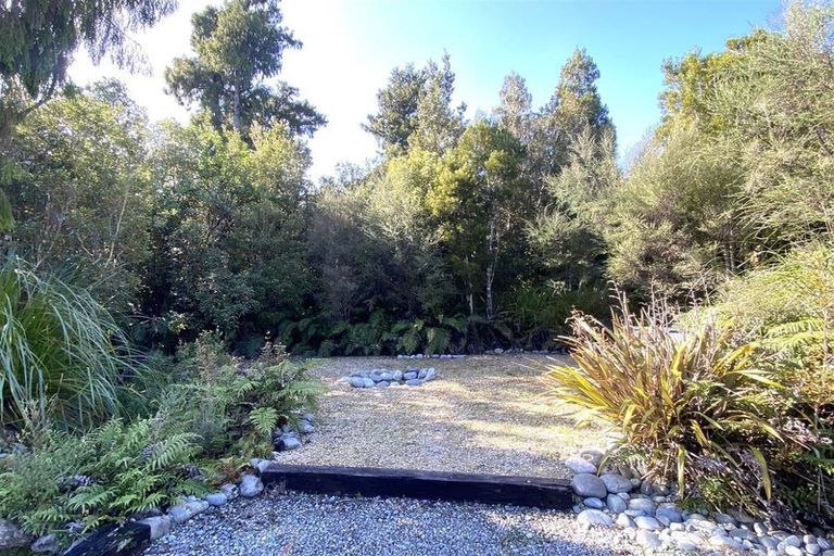 Photo of property in 8 Jackson Place, Kumara Junction, Hokitika, 7882