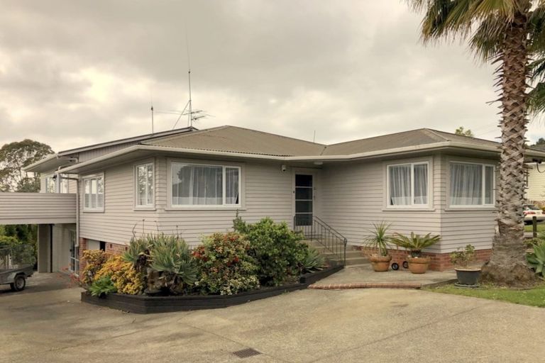 Photo of property in 100 Rosier Road, Glen Eden, Auckland, 0602
