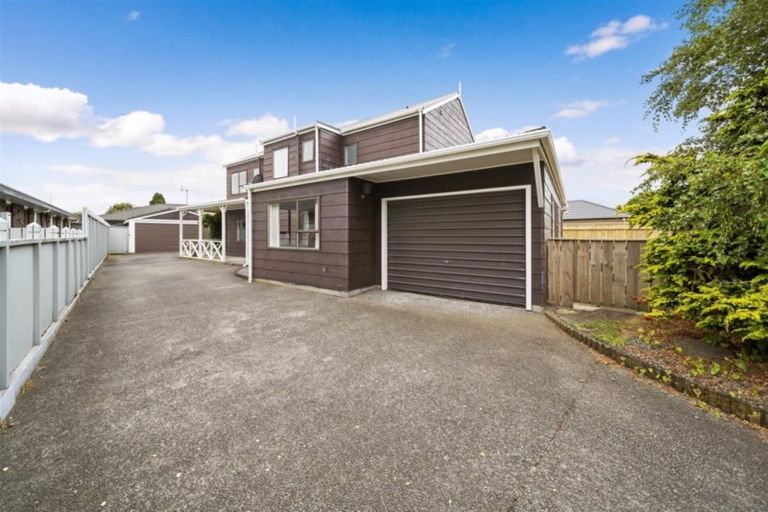 Photo of property in 8 Matai Place, Hawera, 4610