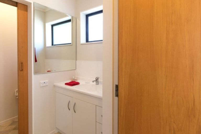 Photo of property in 27a Shackle Lane, Whitby, Porirua, 5024