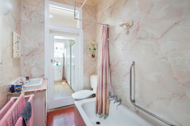 Photo of property in 48 Waipapa Road, Hataitai, Wellington, 6021