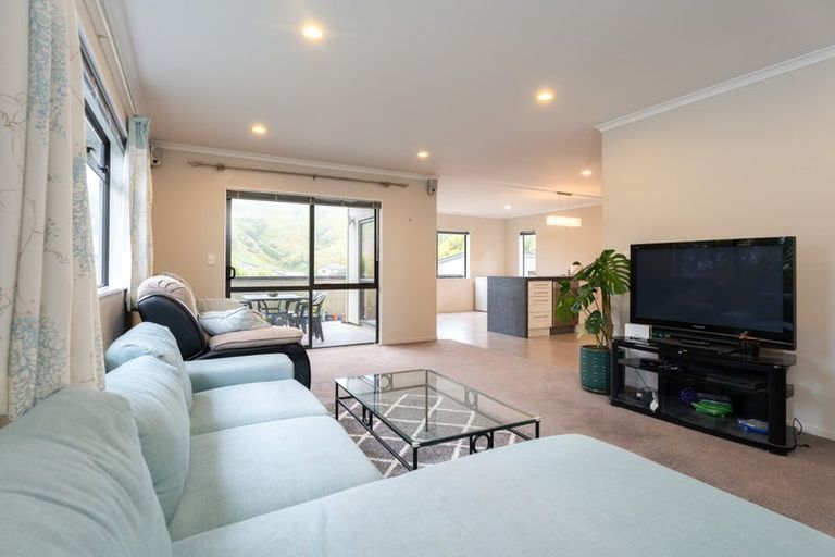 Photo of property in 11a Mauldeth Terrace, Churton Park, Wellington, 6037