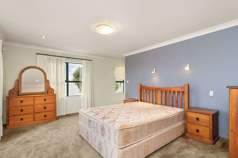 Photo of property in 2 Breton Close, Northwood, Christchurch, 8051