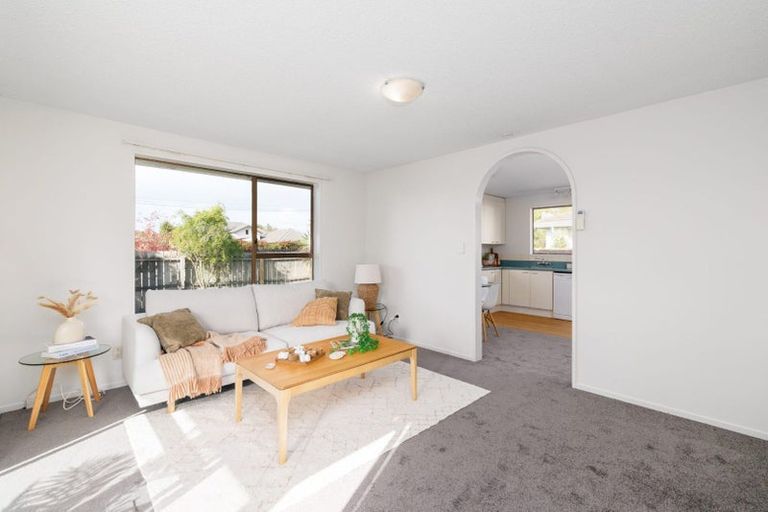 Photo of property in 1/60 Inwoods Road, Parklands, Christchurch, 8083