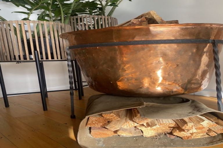 Photo of property in 36 Huntingdon Street, Northland, Wellington, 6012