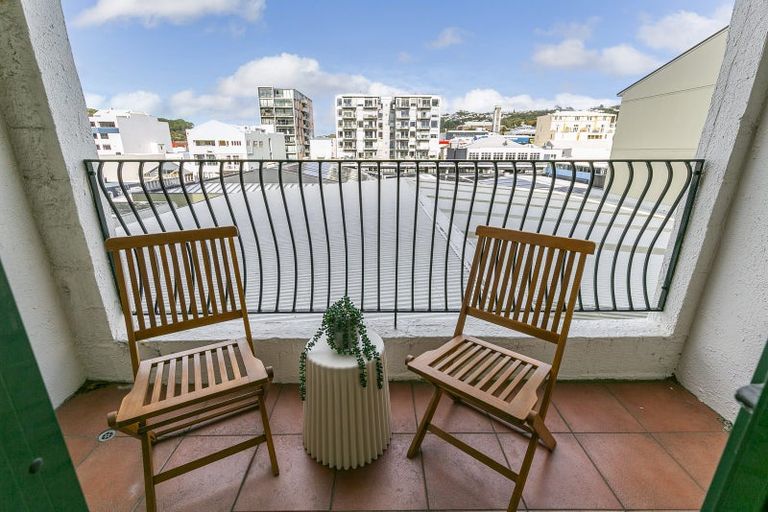 Photo of property in Tennyson Apartments, 14/25 Tennyson Street, Te Aro, Wellington, 6011