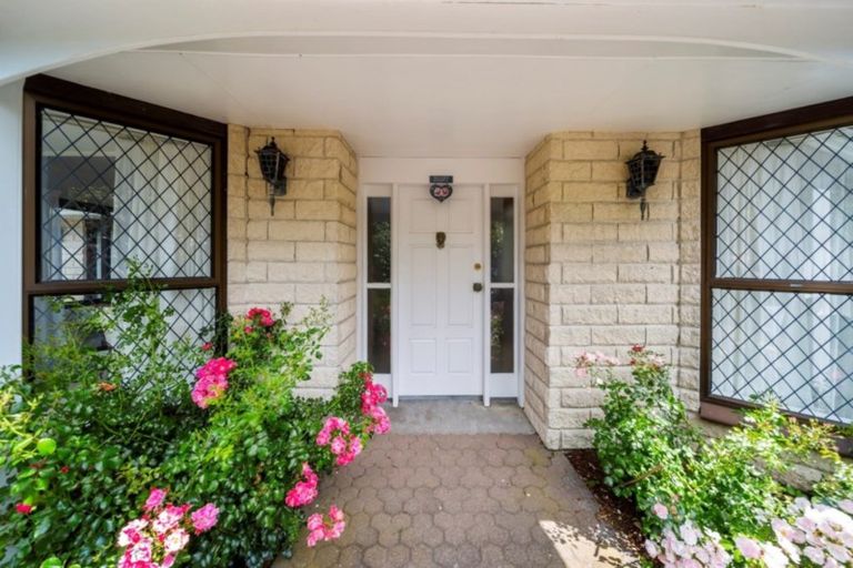 Photo of property in 311 Opunake Road, Cardiff, Stratford, 4391