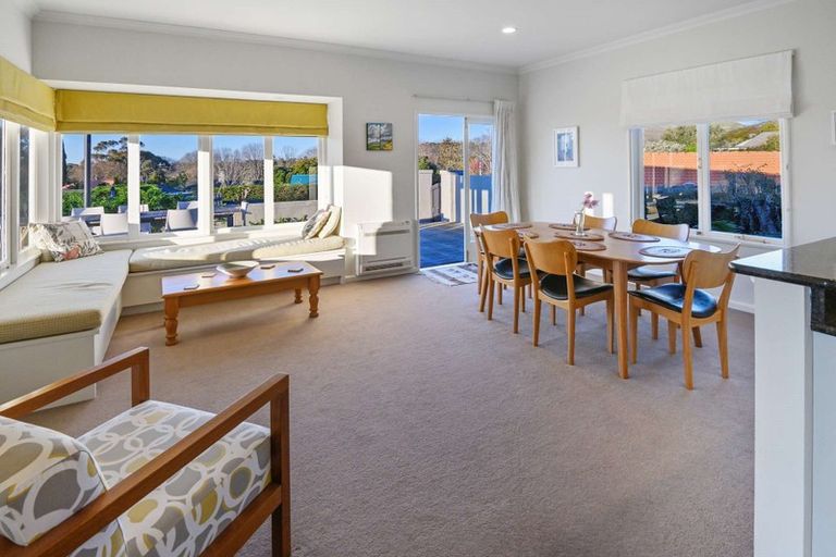 Photo of property in 16 Kopanga Road, Havelock North, 4130