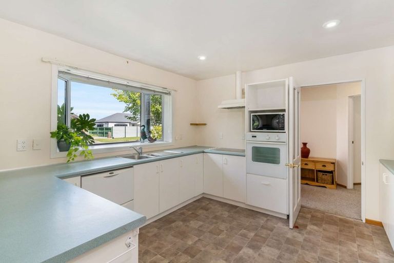 Photo of property in 16 Fairweather Crescent, Kaiapoi, 7630