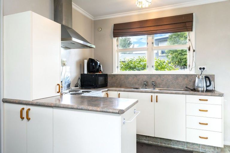 Photo of property in 2/9 Dillon Street, Blenheim, 7201