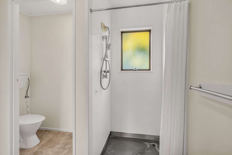 Photo of property in 14b Kauri Drive, Waiuku, 2123