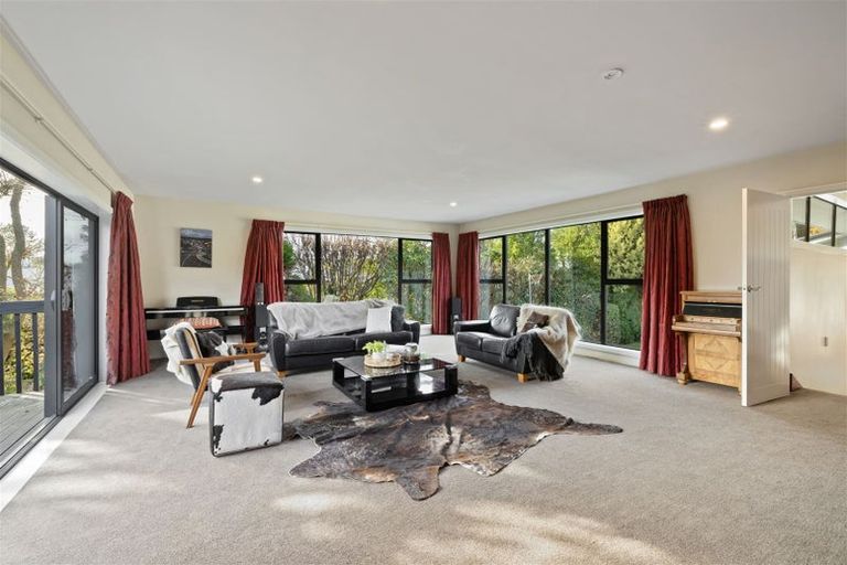 Photo of property in 422 Cashmere Road, Westmorland, Christchurch, 8025
