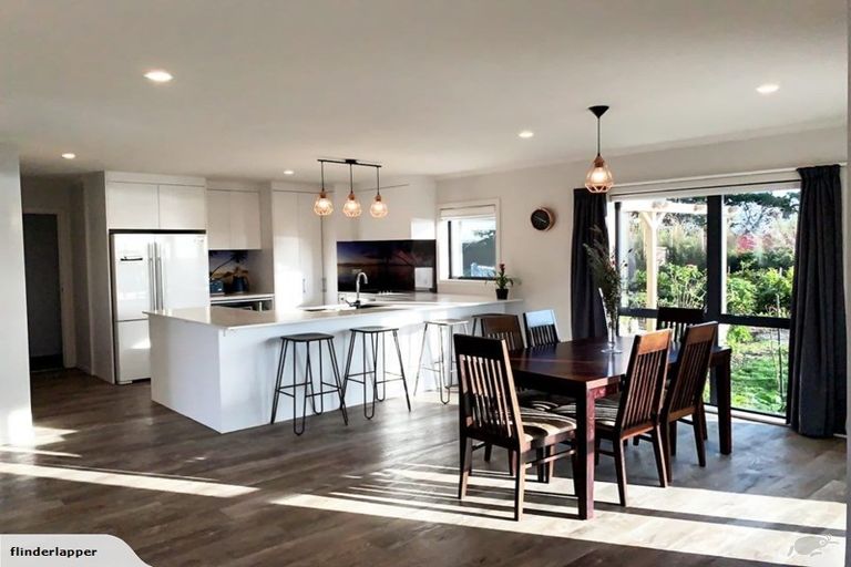 Photo of property in 17 Kauri Drive, Waiuku, 2123