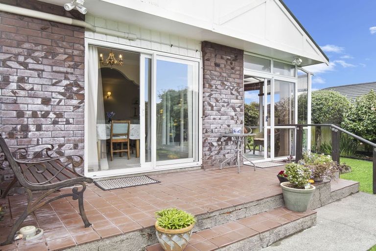 Photo of property in 11a Arthur Grove, Waikanae, 5036