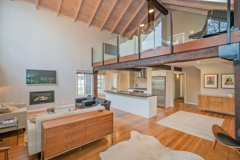 Photo of property in 5 Laura Place, Whitianga, 3510